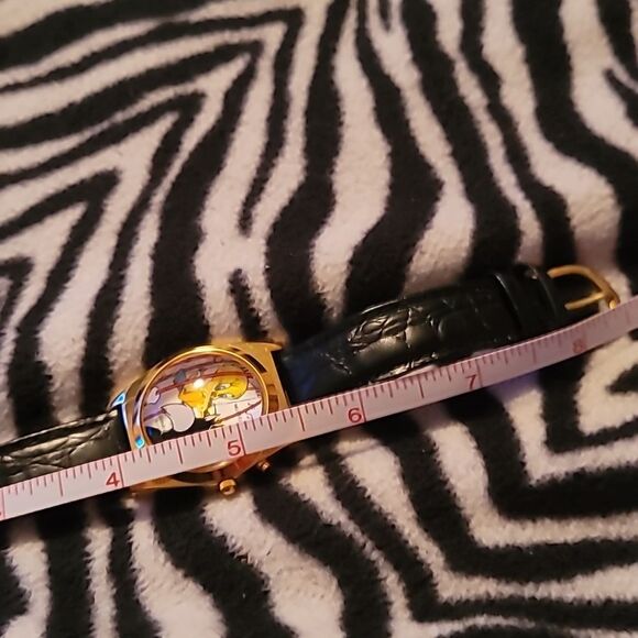 Vintage Warner Brothers Sylvester & Tweety Black & Gold Watch Wristwatch Analog - Picture 9 of 10
